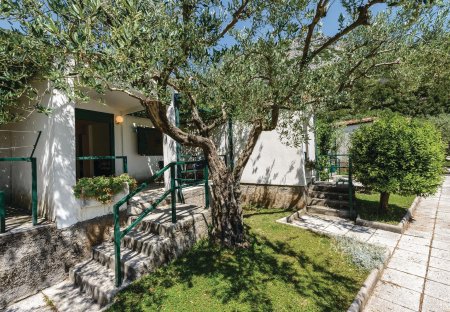 Villa in Klek, Croatia