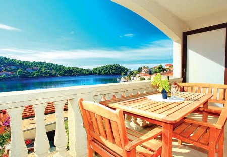 Apartment in Brna, Croatia