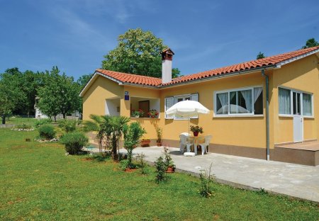 Villa in Vinež, Croatia