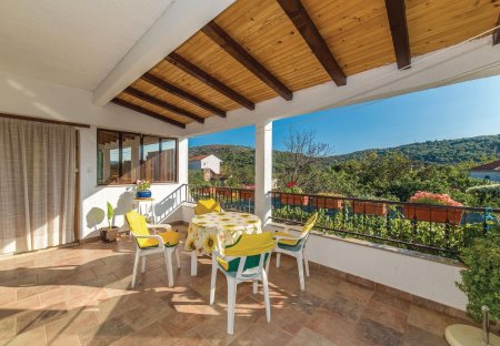 Apartment in Vrsine, Croatia