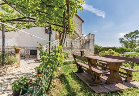 Apartment in Šegotići, Croatia