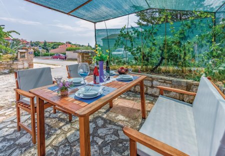 Apartment in Vinkuran, Croatia