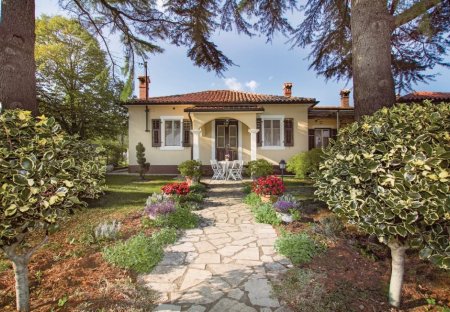 Villa in Marceljani, Croatia