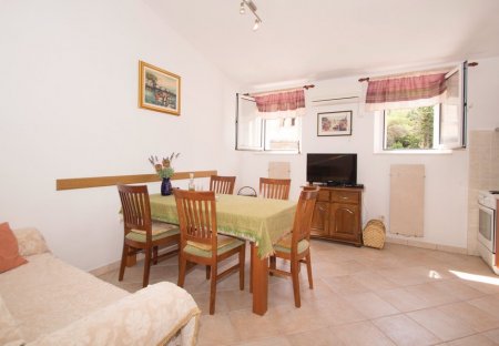 Apartment in Račišće, Croatia