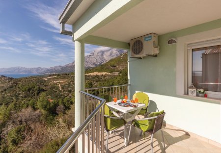 Apartment in Krvavica, Croatia