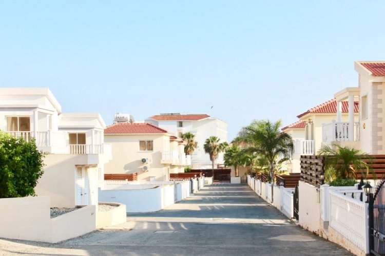 Villa to rent in Nissi Golden Sands, Cyprus with private pool 214585