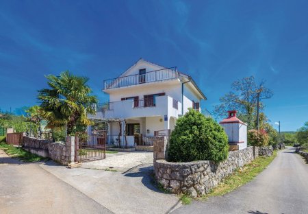 Apartment in Žgaljići, Croatia