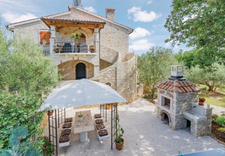 Apartment in Heraki, Croatia