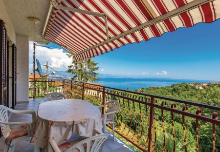 Apartment in Bregi, Croatia