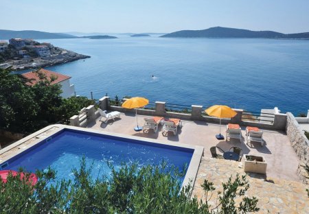 Villa in Sevid, Croatia