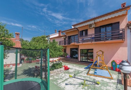 Apartment in Peruški, Croatia