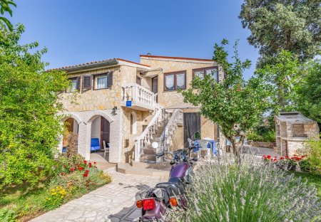 Studio Apartment in Kavran, Croatia
