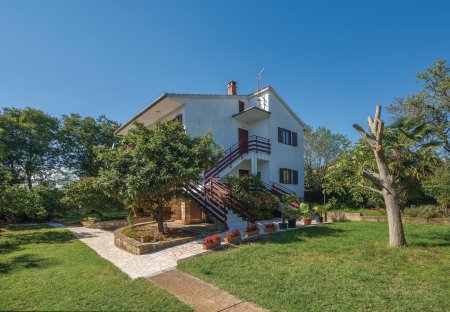 Apartment in Kaštelir, Croatia