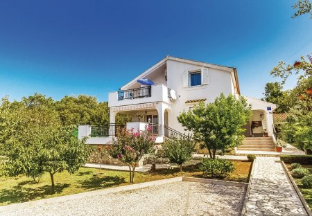Apartment in Brzac, Croatia