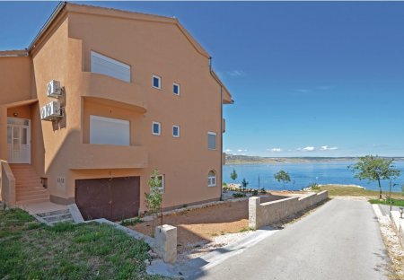 Apartment in Seline, Croatia