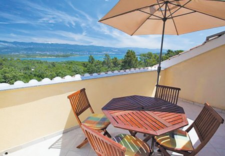 Apartment in Čižići, Croatia