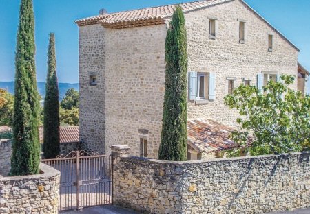 Villa in Le Barroux, the South of France