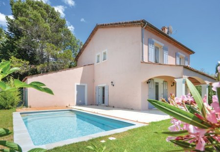 Villa in Bois Fleuri-Chevre d'Or-Saint Philippe, the South of France