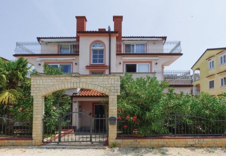 Apartment in Varvari, Croatia