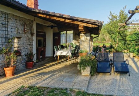 Villa in Kostanjevica, Slovenia