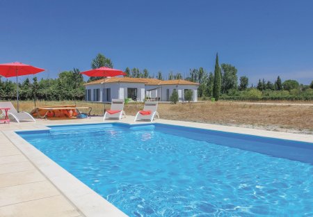 Villa in Rochefort-du-Gard, the South of France