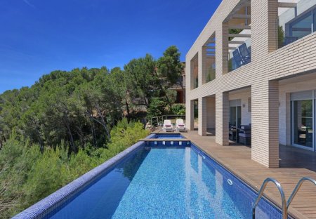 Villa in Urbanització Aigua-Xellida, Spain