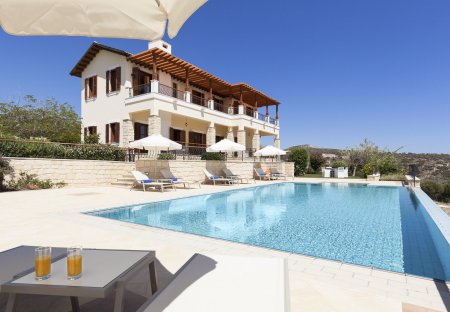 Villa in Aphrodite Hills, Cyprus