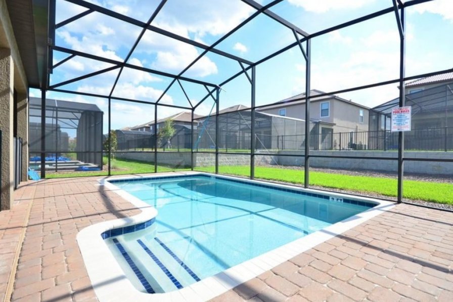 Villa to rent in Davenport, Florida with shared pool 225247