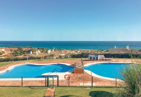 Apartment in La Alcaidesa, Spain