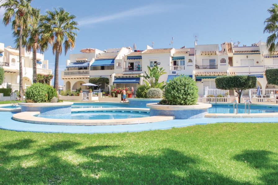 Apartment to rent in Ciudad Quesada, Spain with shared pool 225611