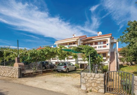 Studio Apartment in Vantačići, Croatia