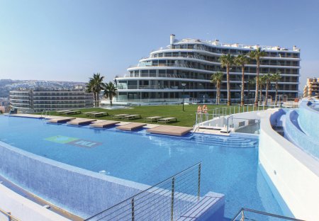 Apartment in Los Arenales del Sol, Spain