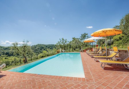 Villa in Montopoli in Val d'Arno, Italy