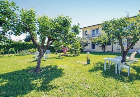 Apartment in Vanon, Italy