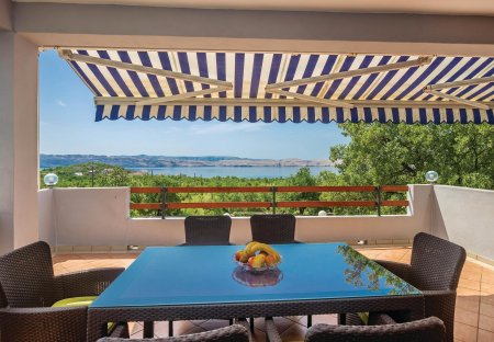 Apartment in Cesarica, Croatia