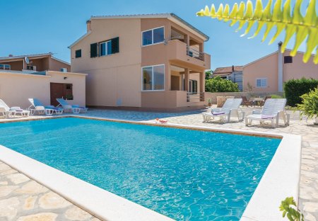 Villa in Vrsi, Croatia