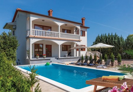 Villa in Nedešćina, Croatia