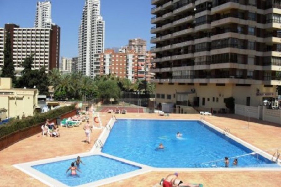 Apartment to rent in Benidorm, Spain with swimming pool 232881
