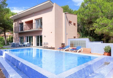 Villa in Urbanització Aigua-Xellida, Spain