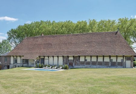 Villa in Gournay-en-Bray Sud, France