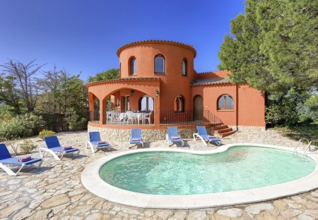 Villa in Urbanització Aigua-Xellida, Spain