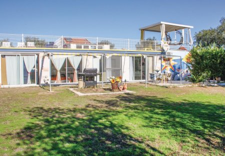 Villa in Courelas da Caneira, Portugal