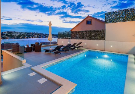 Villa in Zatoglav, Croatia