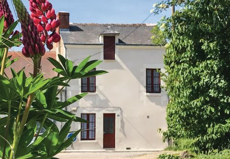 Villa in Descartes, France
