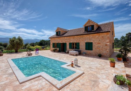 Villa in Stari Grad, Croatia