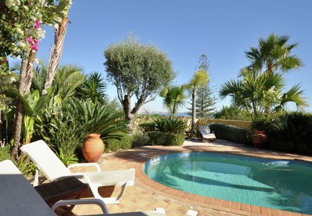 Villa in Meia Praia, Algarve