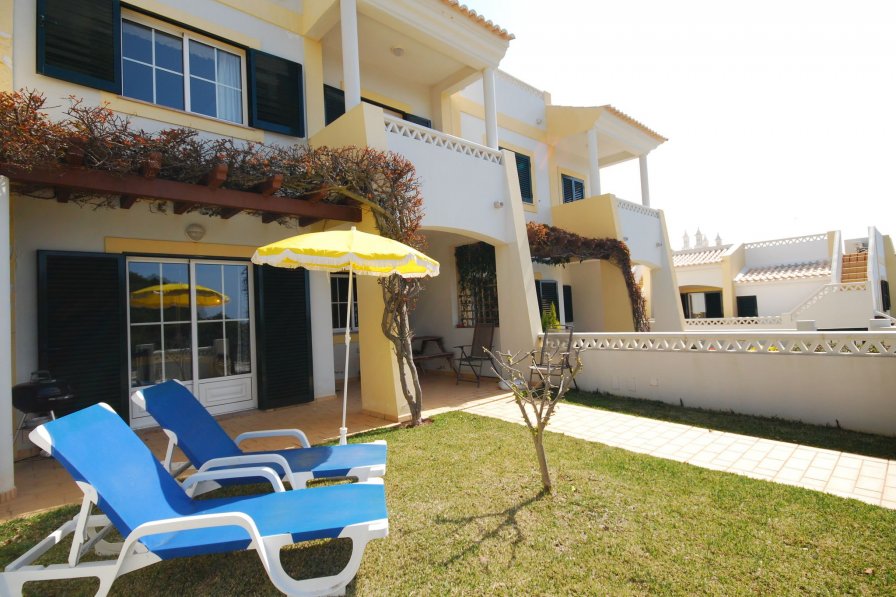 Villa to rent in Benagil, Algarve with shared pool 235563