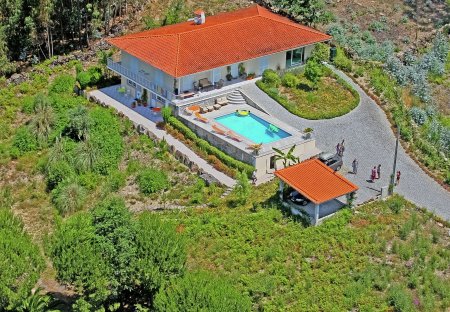 Apartment in Abragăo, Portugal