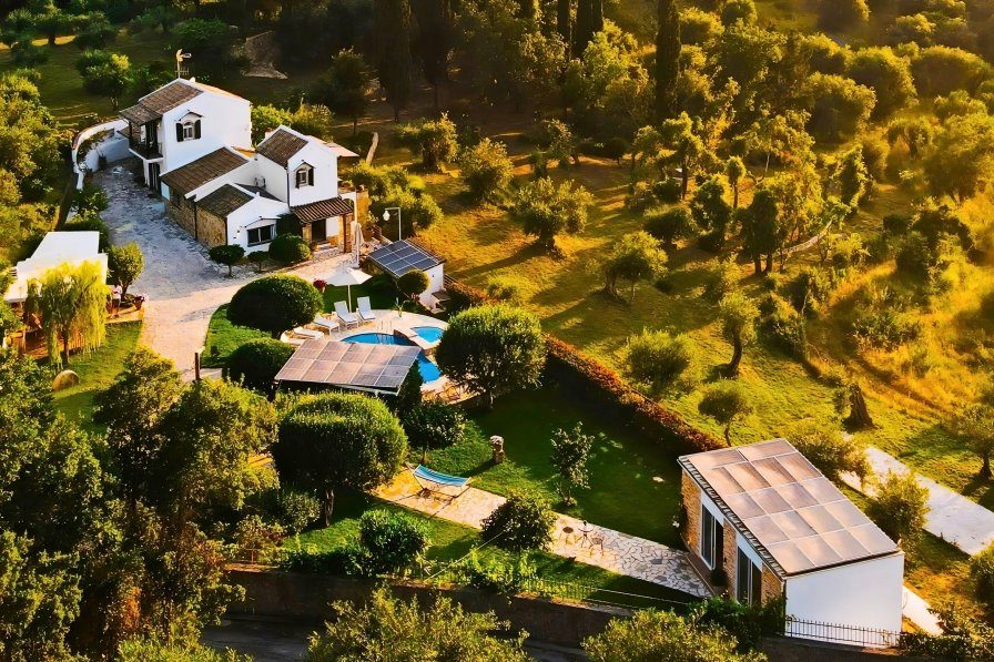 Villa in Greece, Achillion