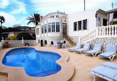 Villa in Coveta Fuma, Spain